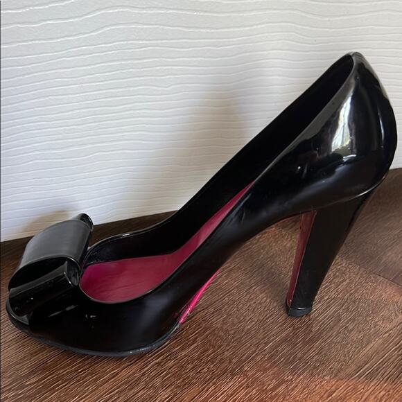 Black Miu Miu Peep Toe Heels with Bow Accent - Picture 3 of 11